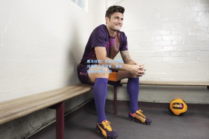 澳客app_黑马狂奔！无名小卒爆冷击败卫冕冠军，体育史再添传奇一战