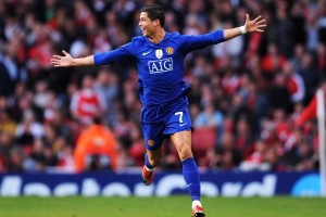 澳客官网|百米飞人巅峰对决 新星闪耀刷新赛季最佳成绩