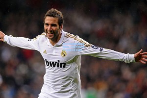 澳客体育：阿尔卡拉斯强势晋级温网四强，新生代天王剑指生涯第三座大满贯